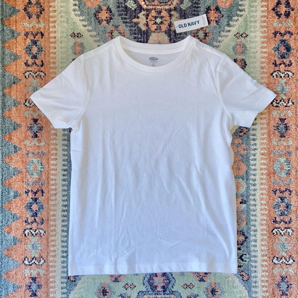 Old Navy kids basic white tee shirt short sleeve crew neck boys small 6/7